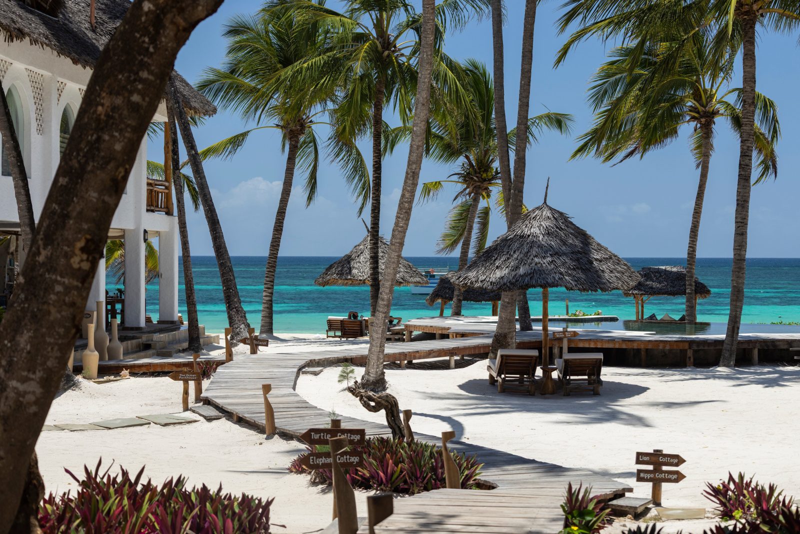 waterlovers beach hotel diani