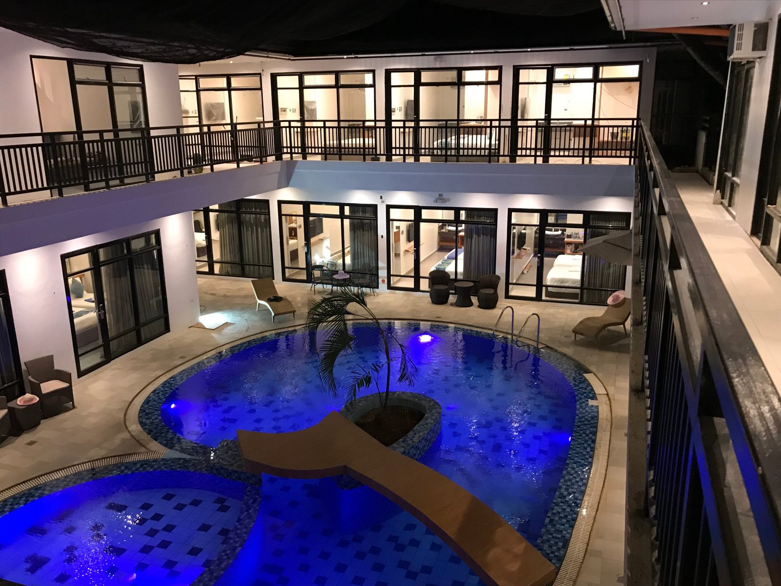 White Breeze Palawan Boutique Hotel