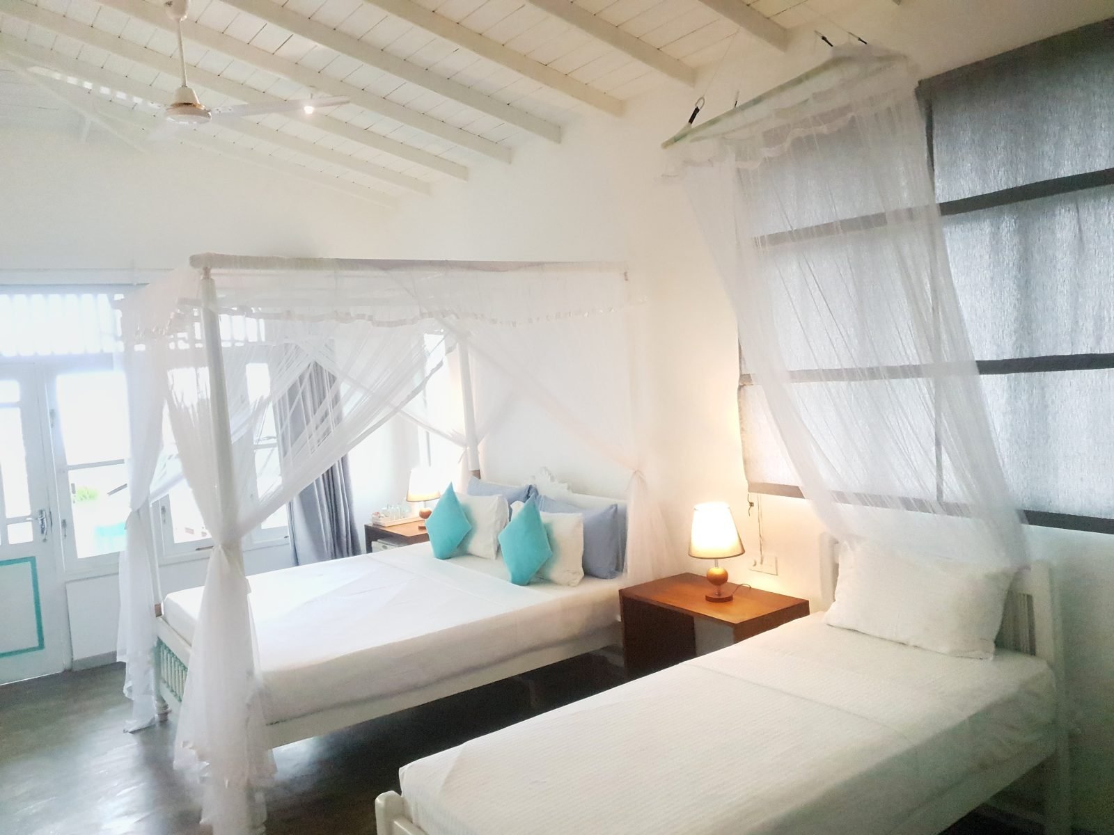 neela`s guest house & beach restaurant hotel hikkaduwa