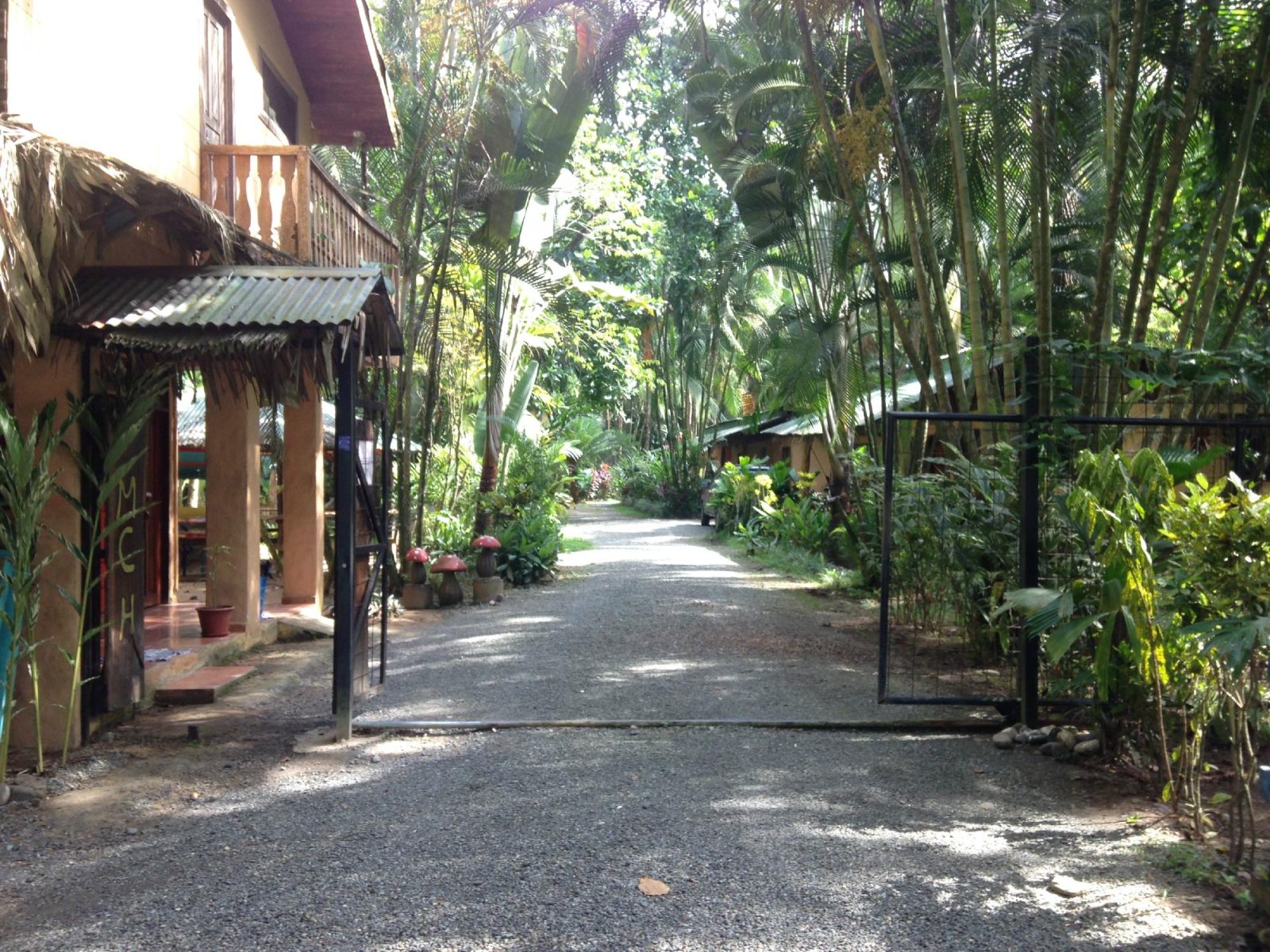 Mi Casa Hostel y Hotel El Tesoro