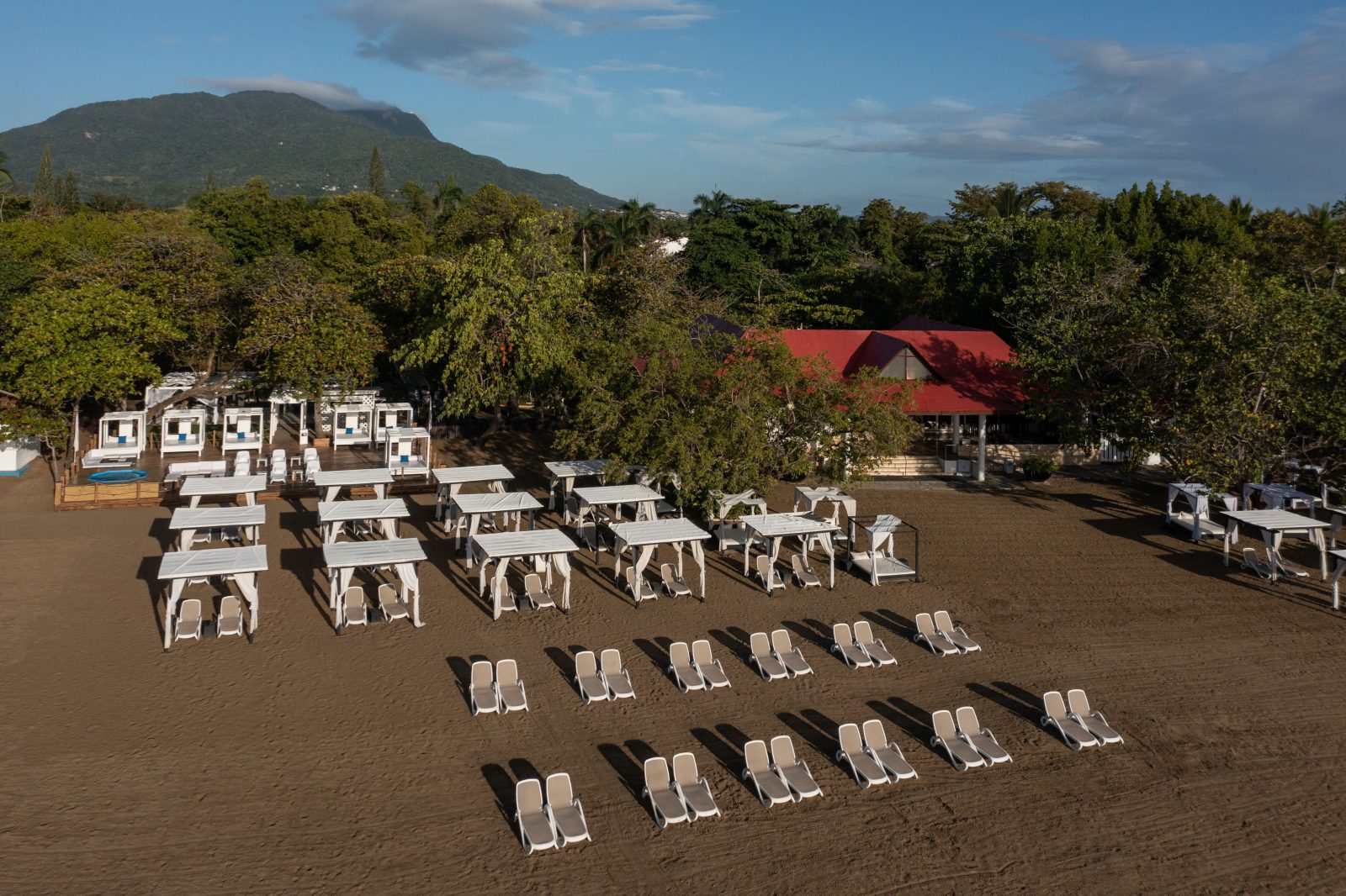 BlueBay Villas Doradas
