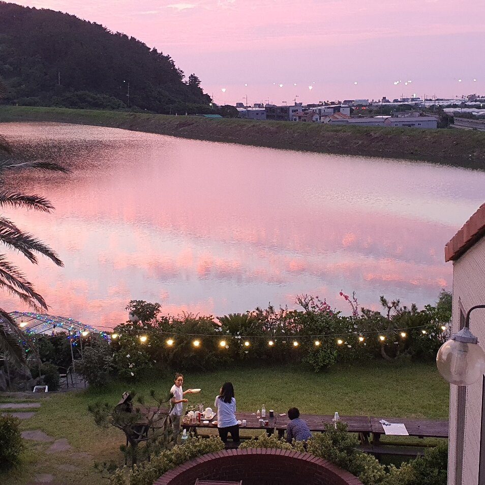 Jeju Lake Pension