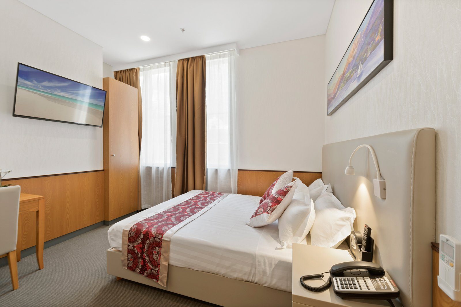 YEHS Hotel - Sydney QVB