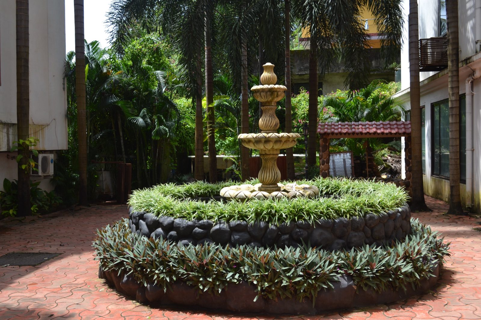 Sunkissed Plaza