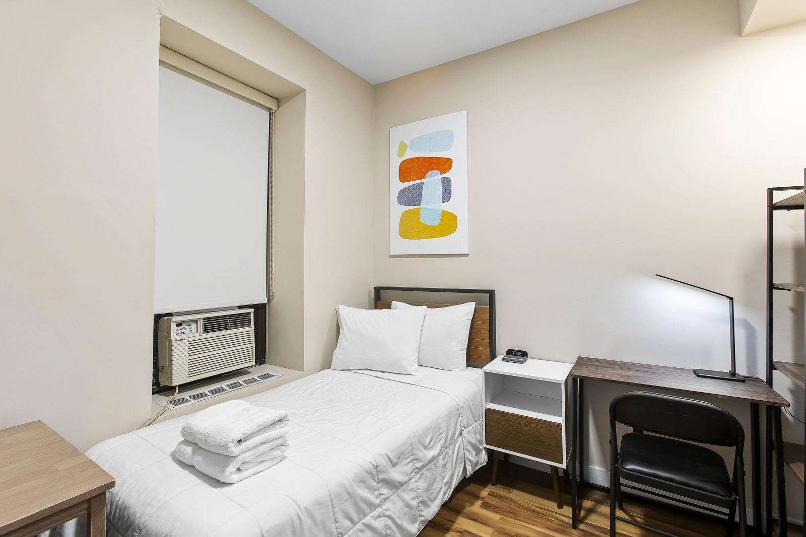 Hotel 99