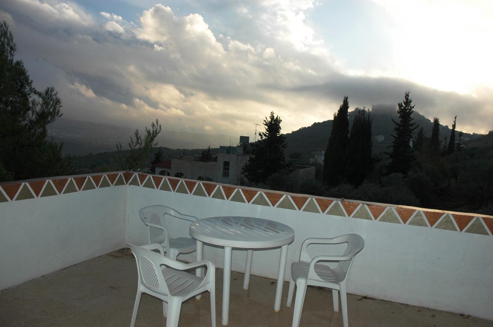 Al-Jabal Castle Hotel - Ajloun