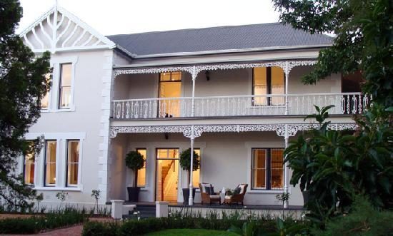 Middedorp Manor