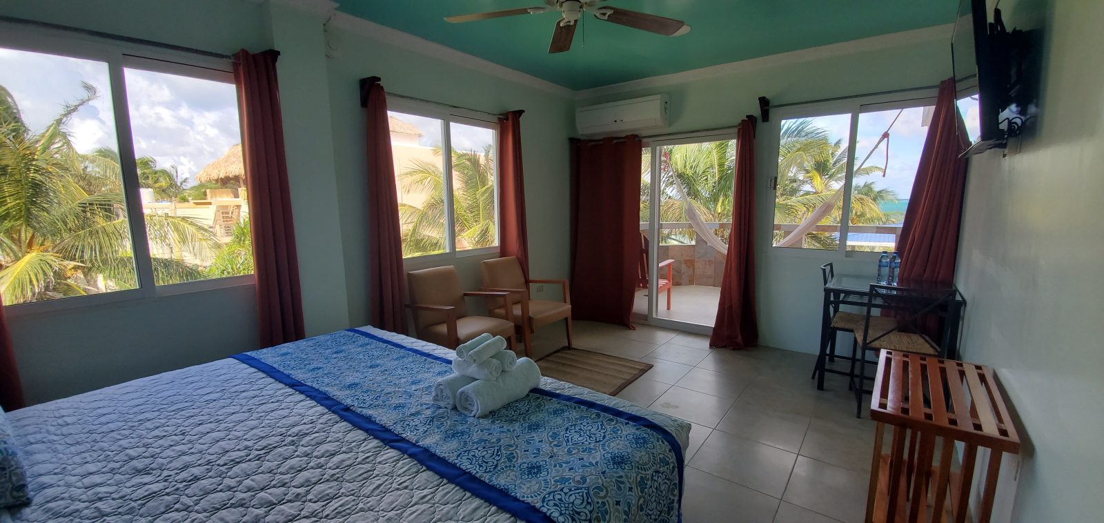 island magic beach hotel caye caulker