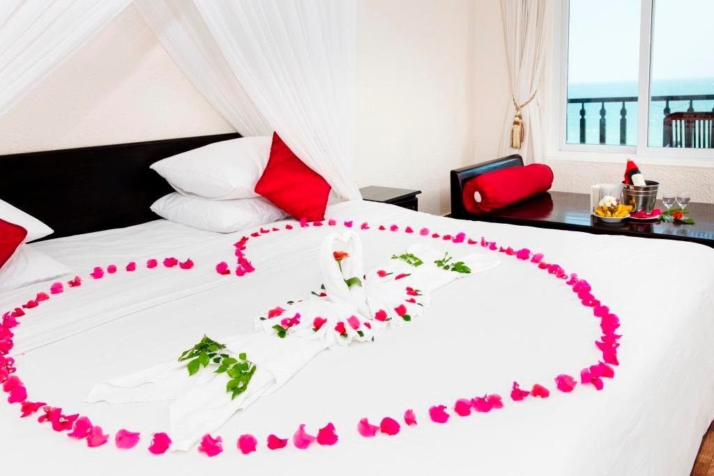 rock water bay hotel phan thiet