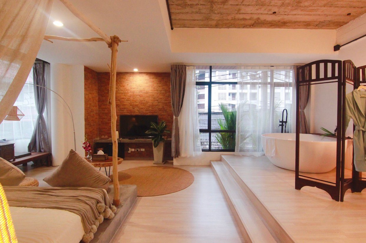 Yolo Bangkok Boutique Hotel