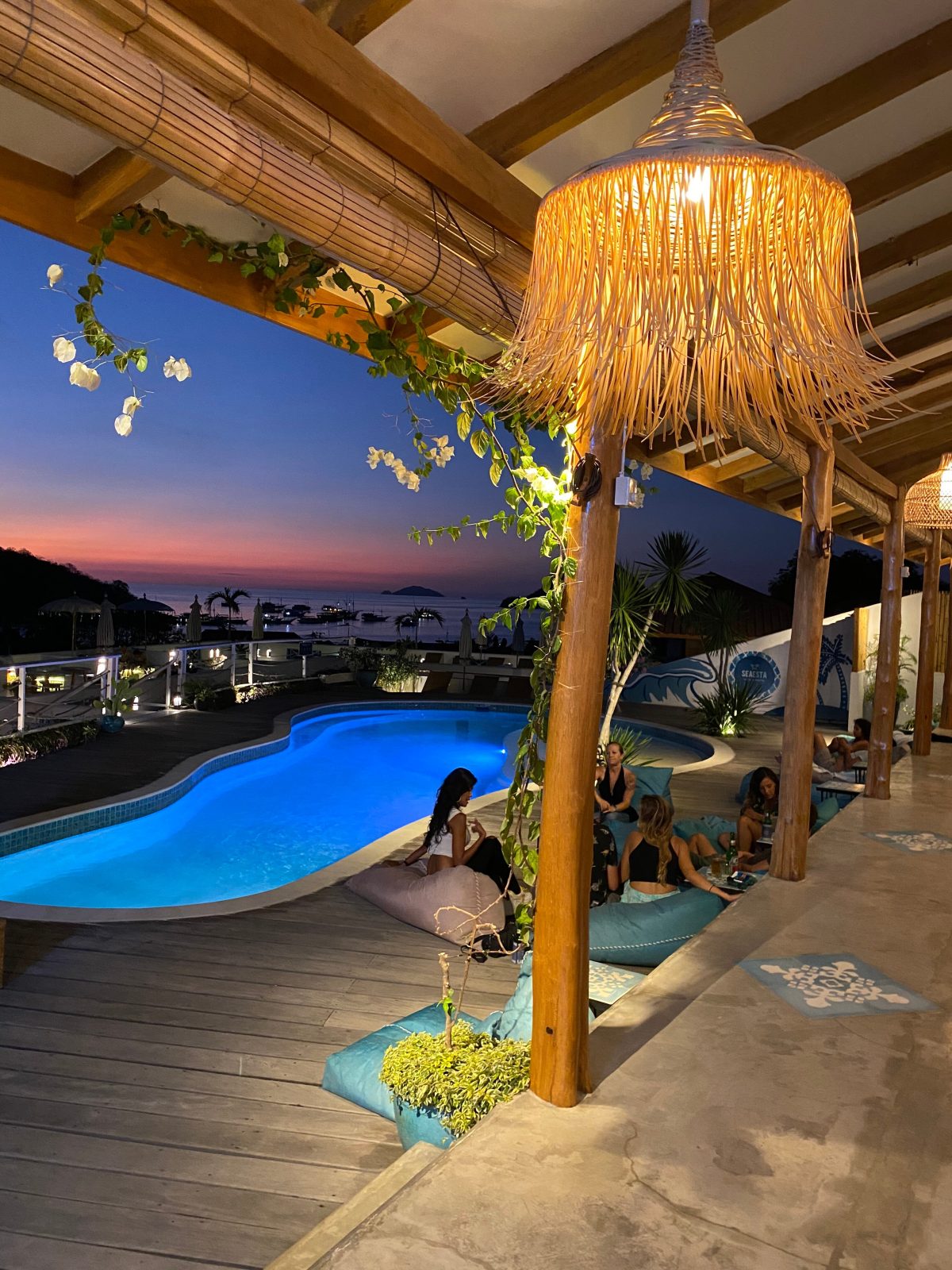 Seaesta Komodo Hotel & Hostel