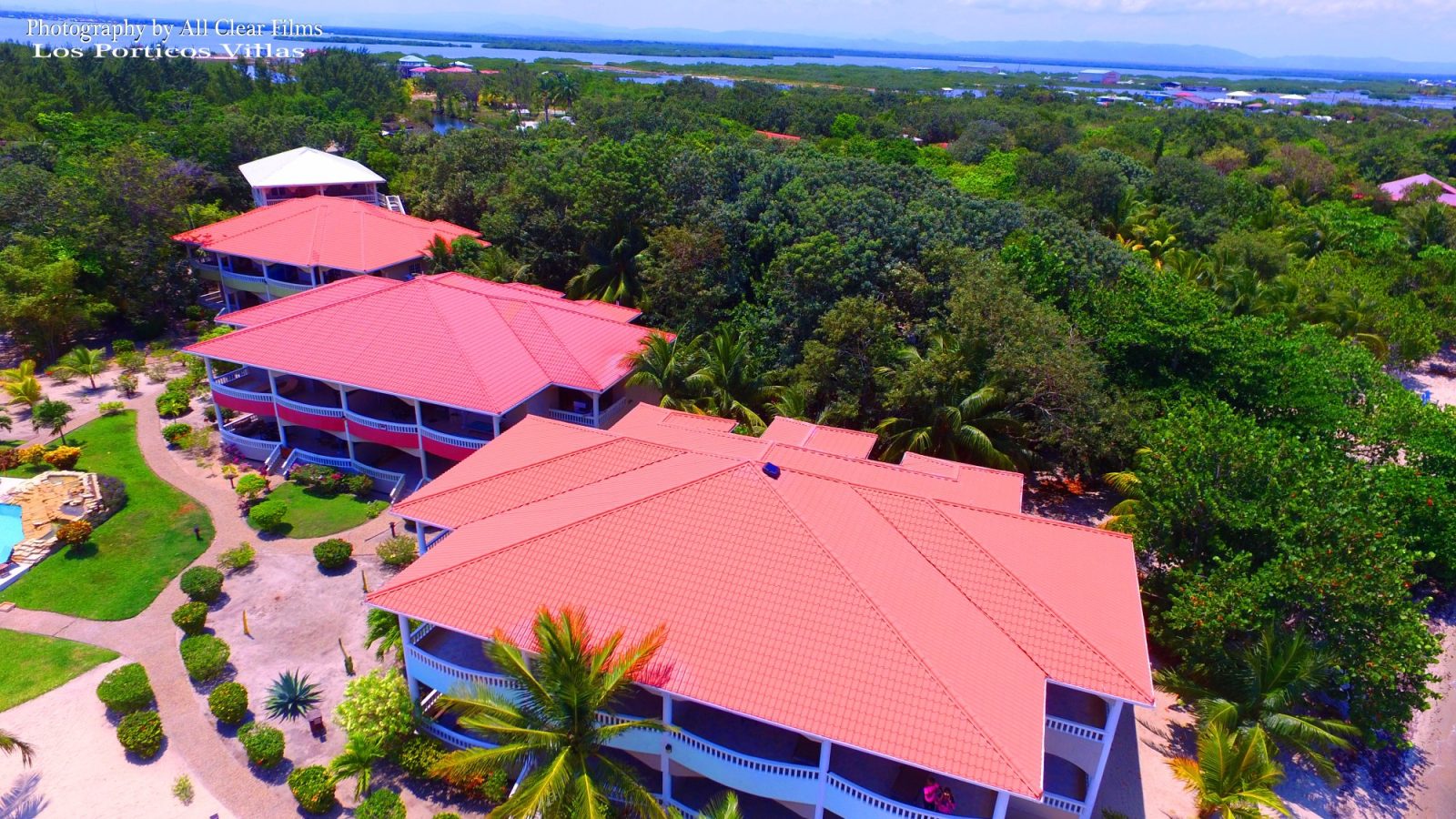 los porticos villas hotel placencia