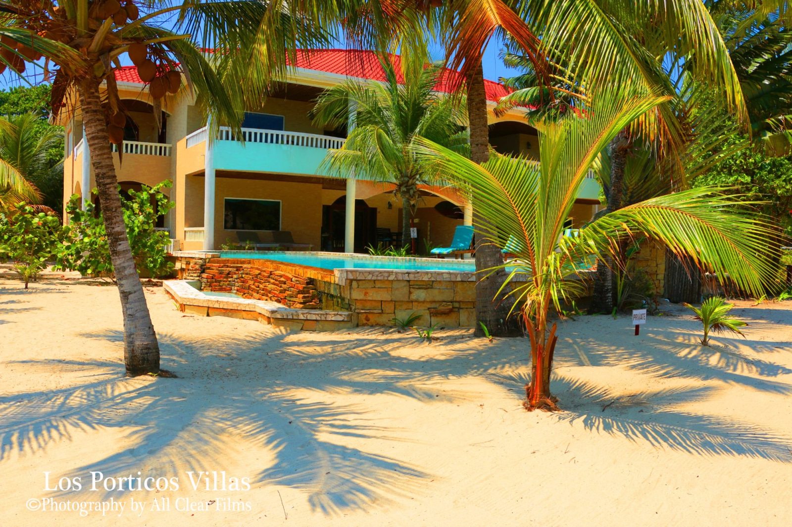 los porticos villas hotel placencia