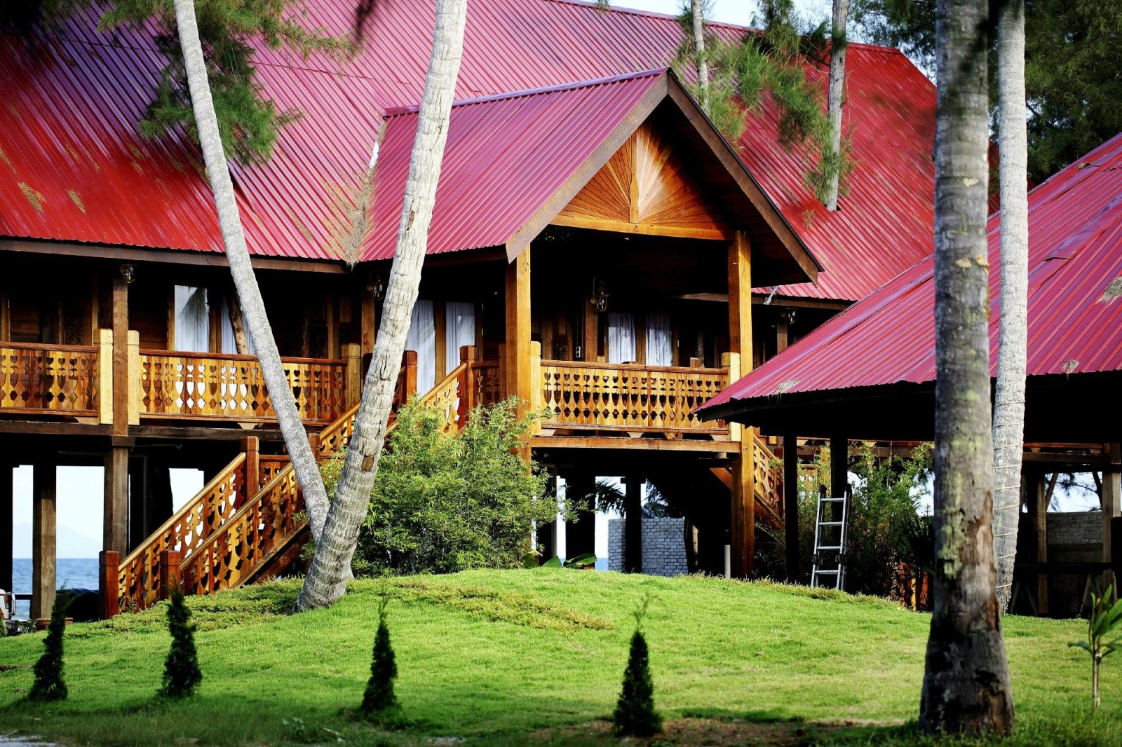 villa danialla beach hotel kota bharu
