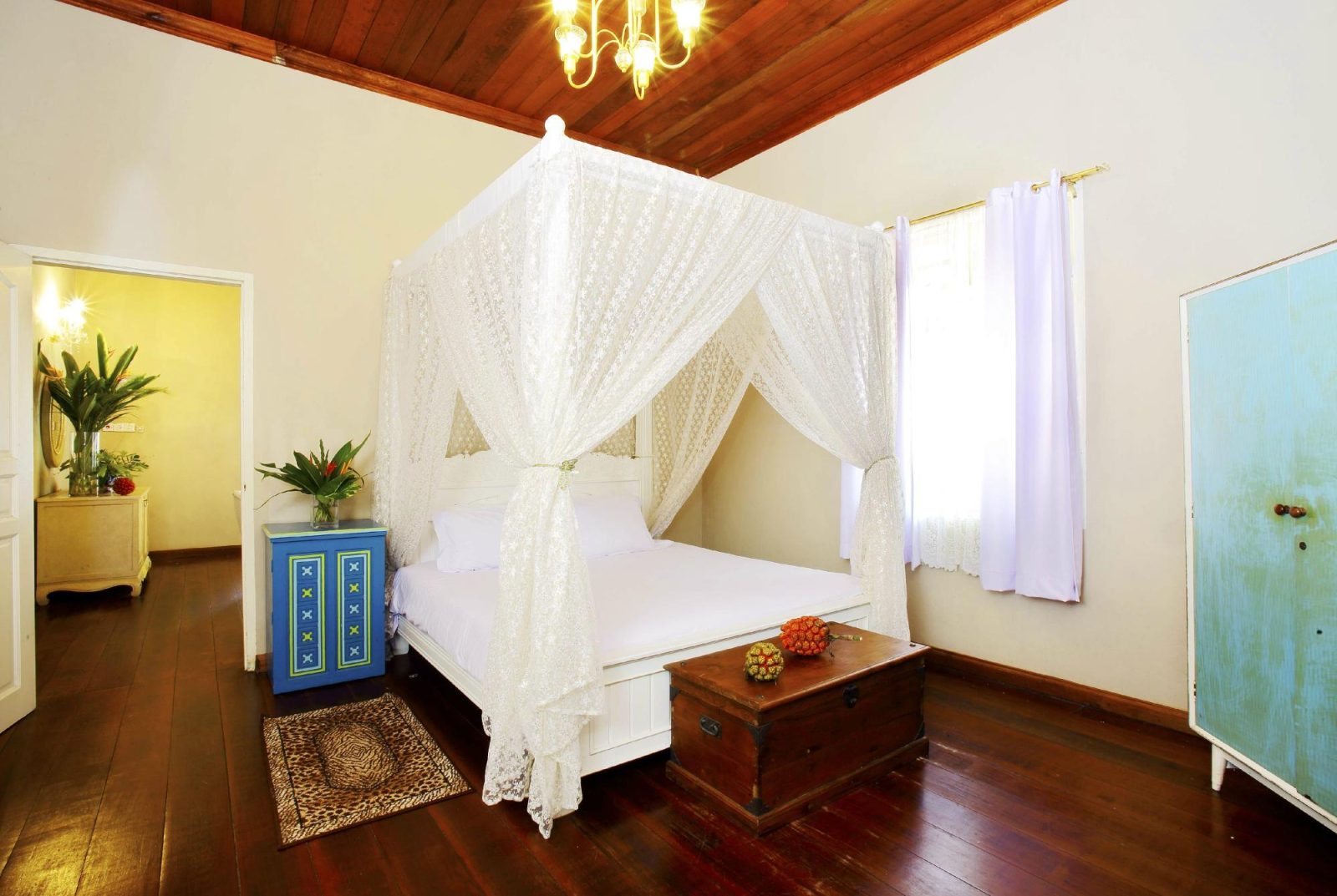 villa danialla beach hotel kota bharu