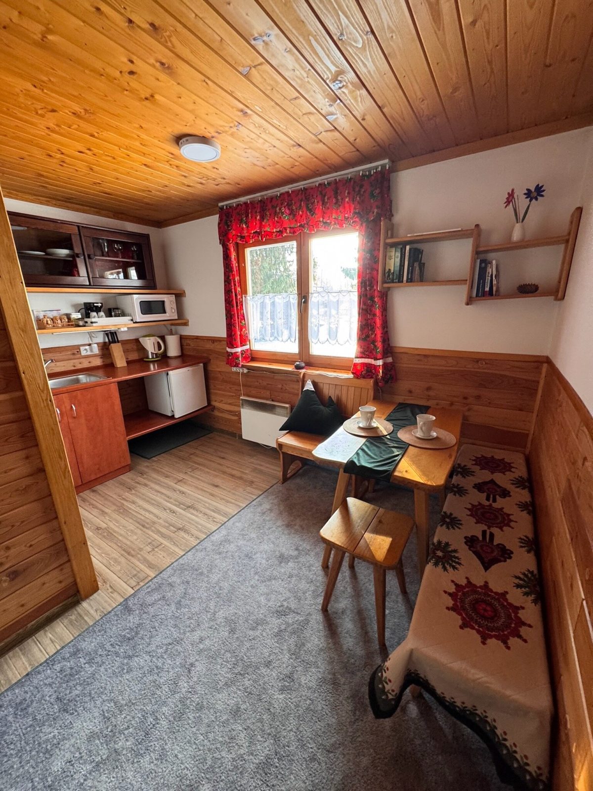 Camp Harenda Zakopane - Camping & Domki Górski & Pokoje z Epickim Widokiem na Tatry