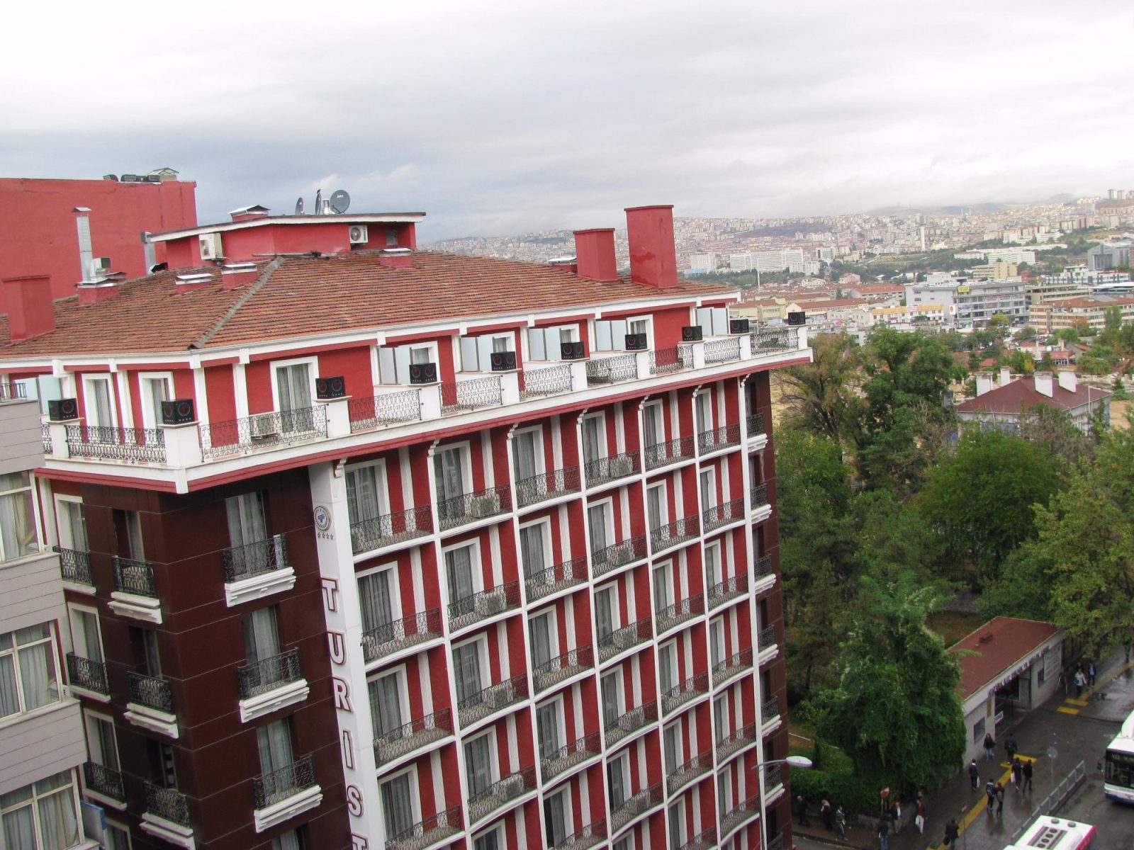 Royal Carine Hotel