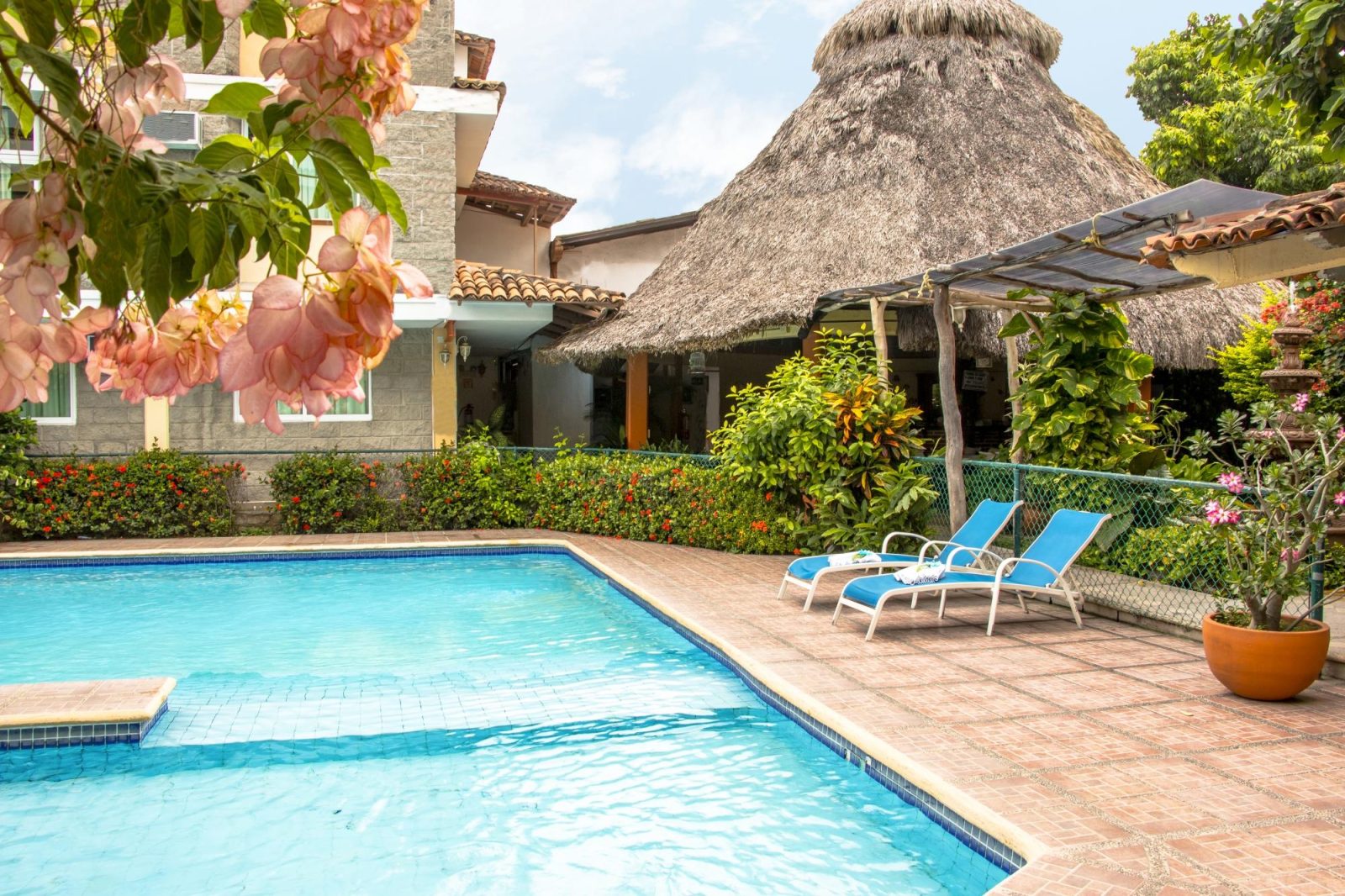 Vallartasol Hotel