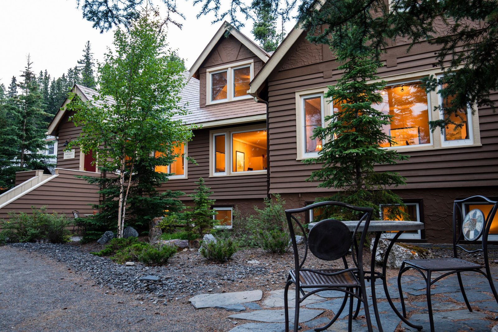 a banff boutique inn - pension tannenhof hotel banff