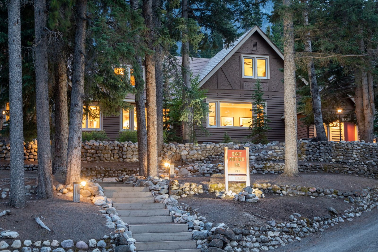 a banff boutique inn - pension tannenhof hotel banff