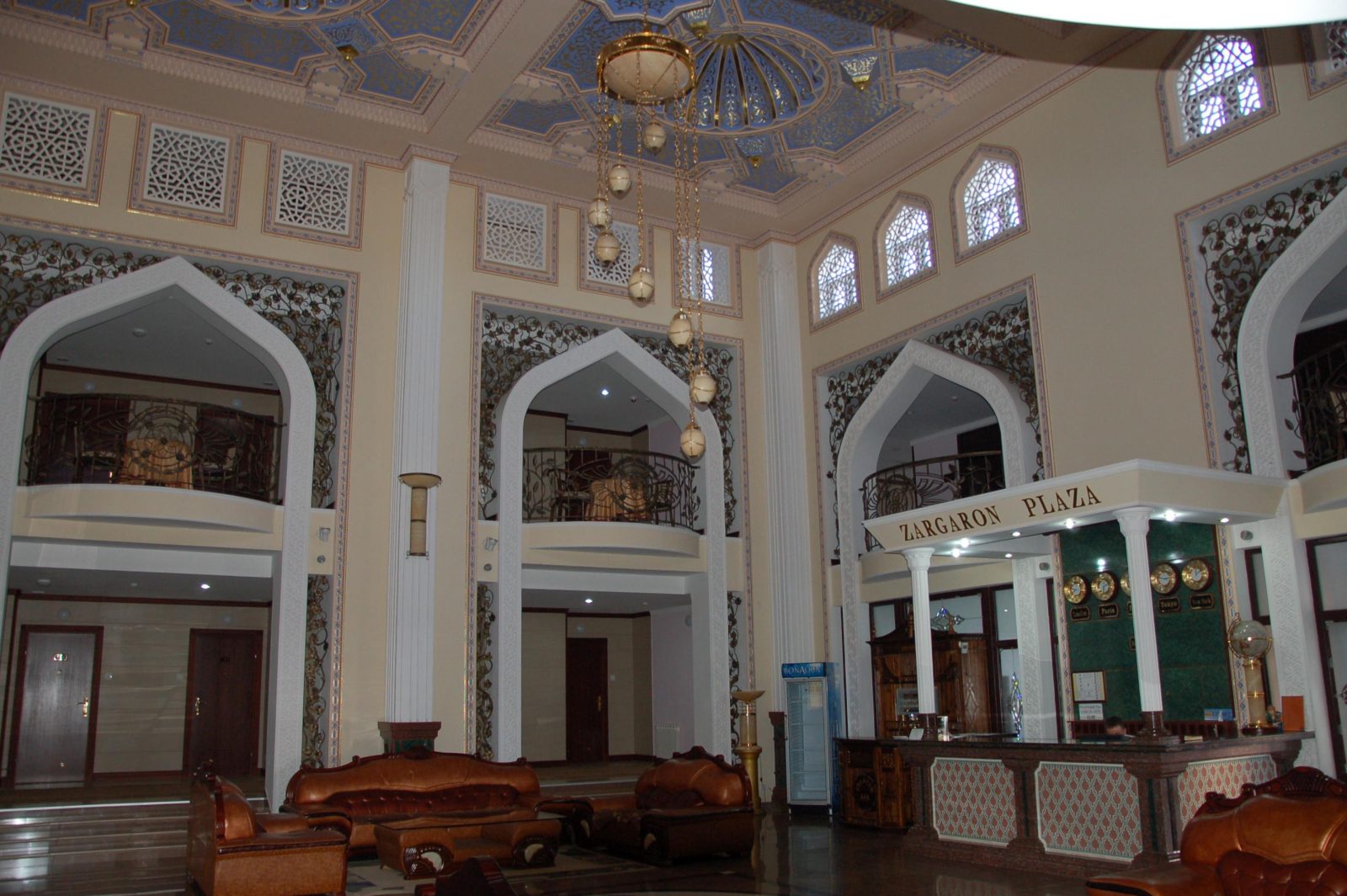 Zargaron Plaza Hotel