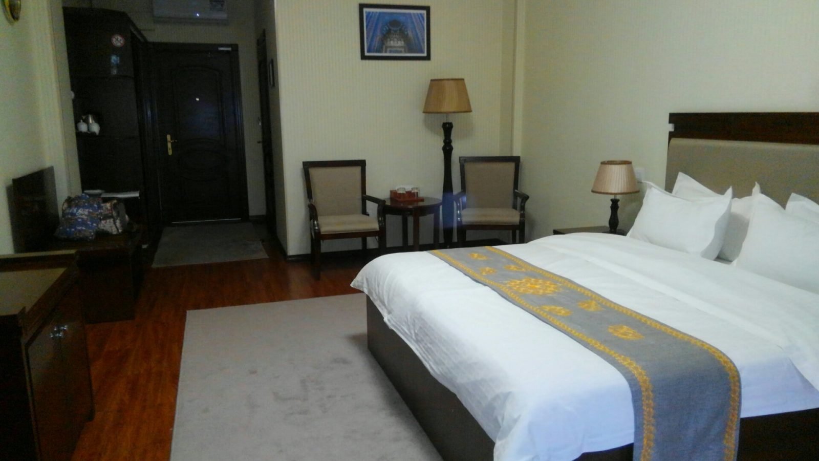 Zargaron Plaza Hotel