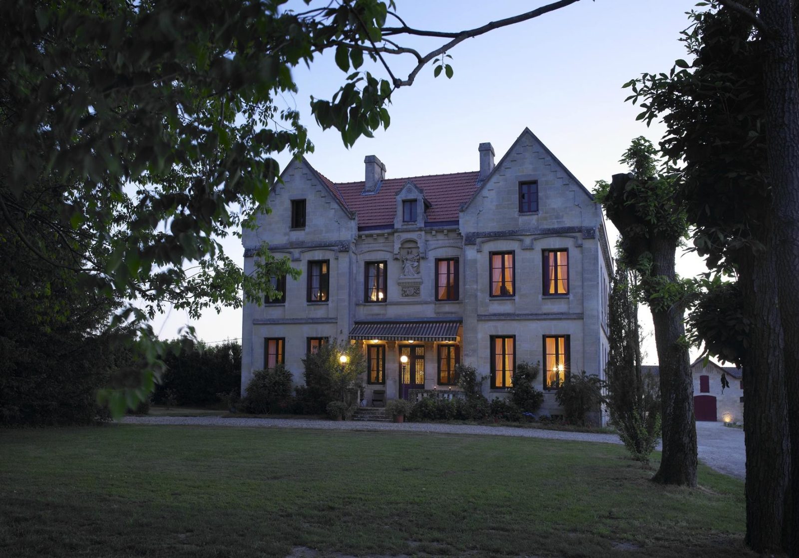 Chateau Lavergne-Dulong - Chambres d'hotes