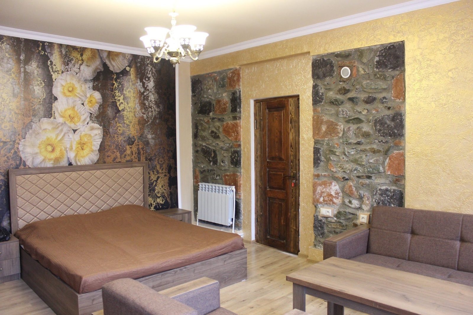 3+2 Dilijan Guest House