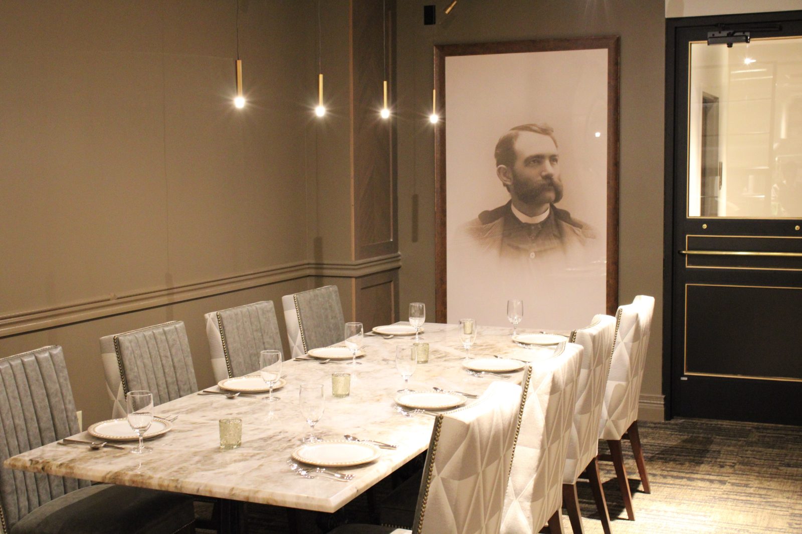 Hotel Fort Des Moines, Curio Collection by Hilton