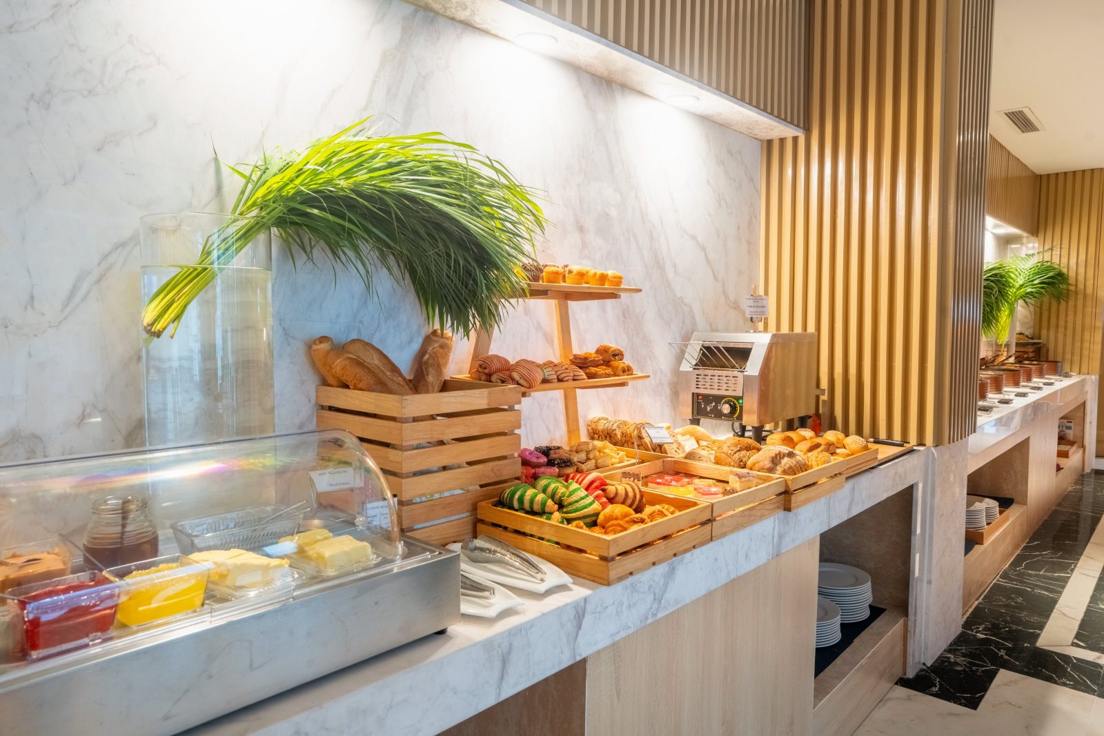 A&EM Saigon Hotel