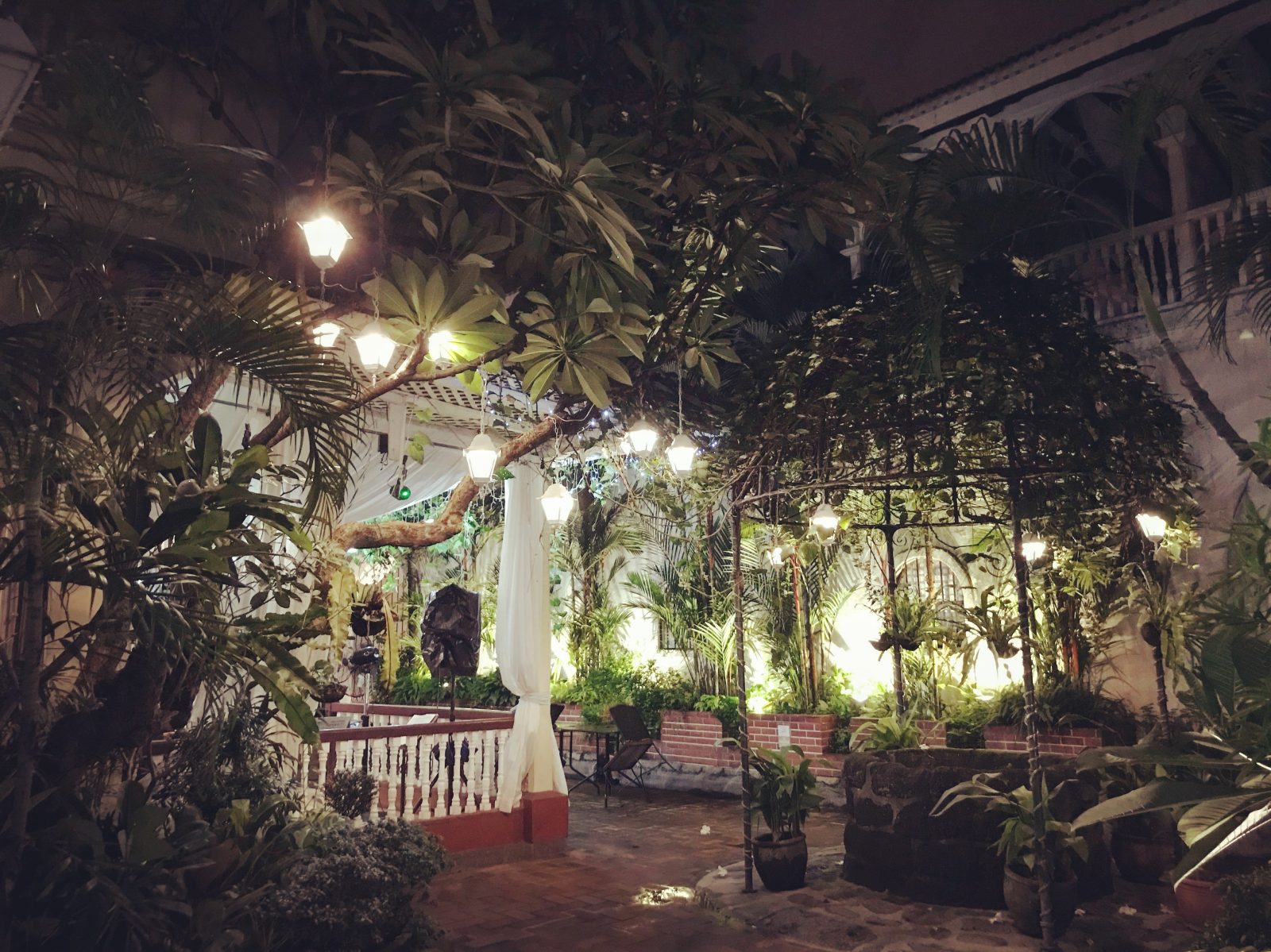 White Knight Hotel Intramuros