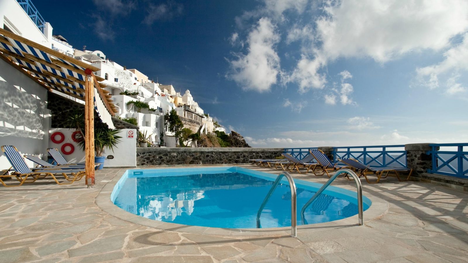 Scirocco Apartments