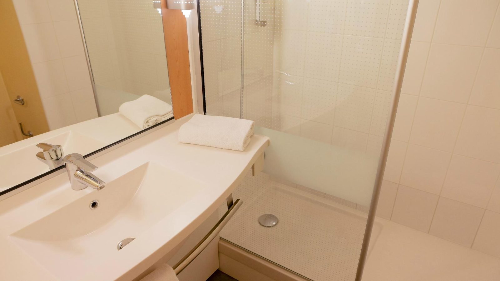 accor grenoble centre