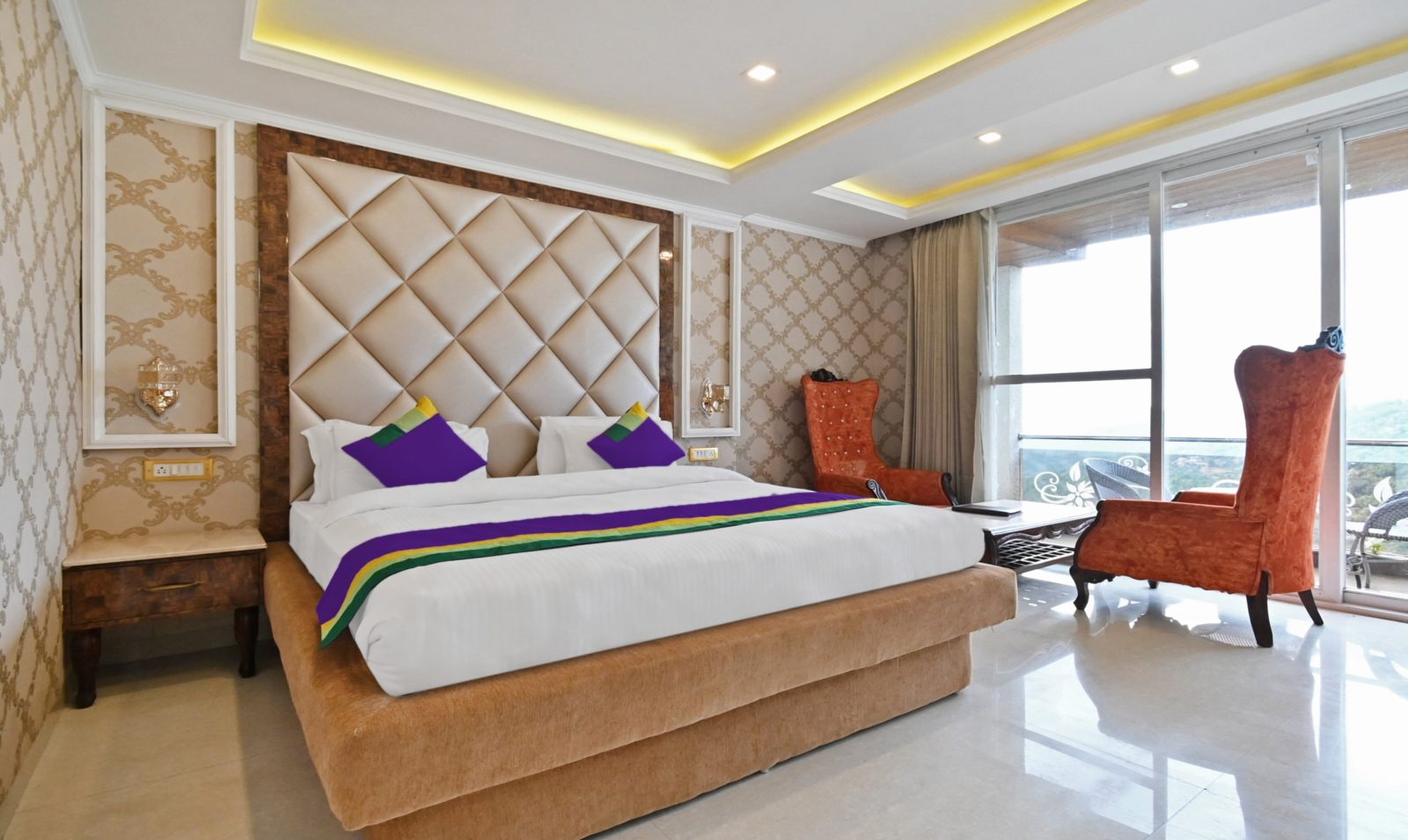 Super Townhouse Oak Dharamshala Near Maximus Mall
