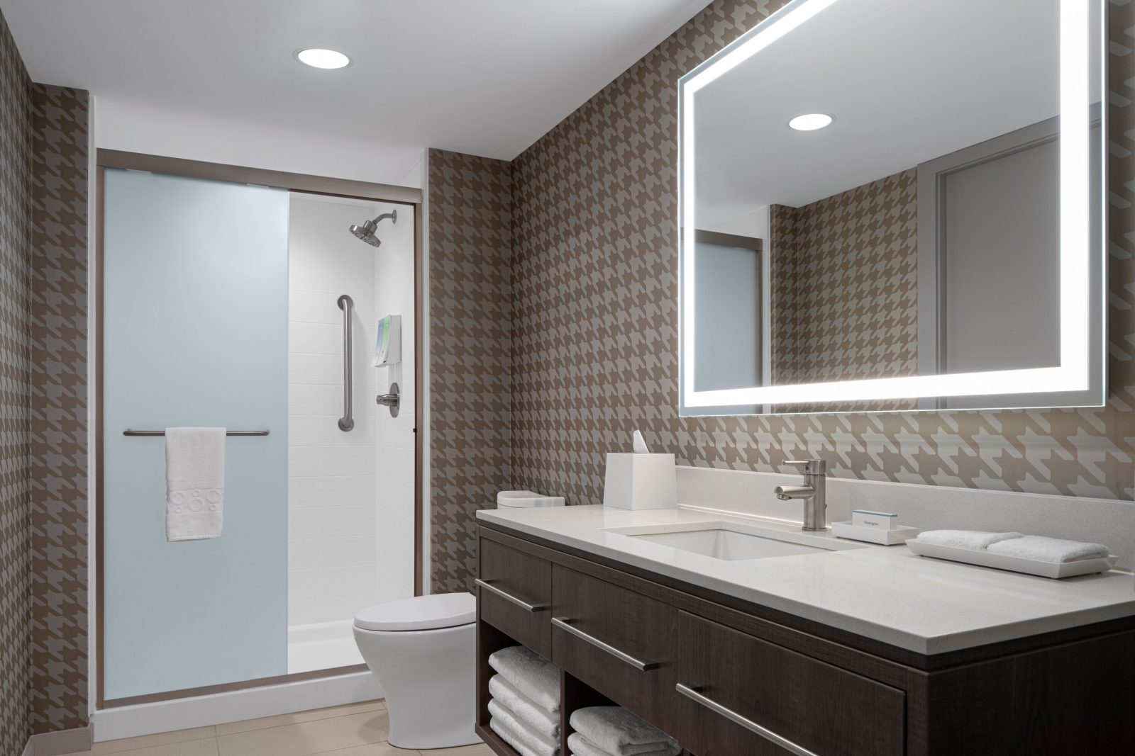 Home2 Suites Des Moines at Drake University