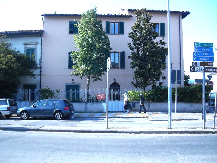 Happy House