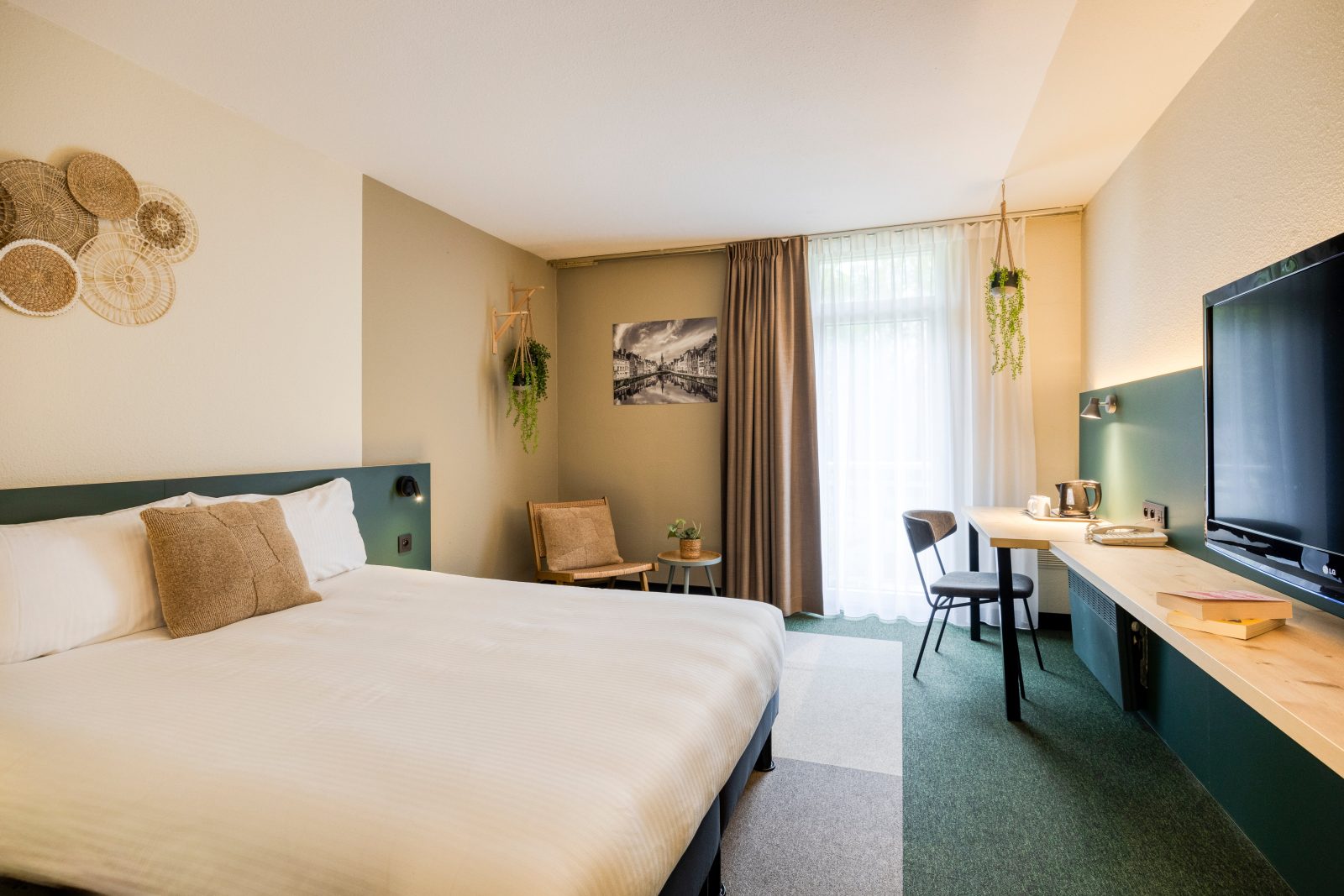 leonardo hotel bruges