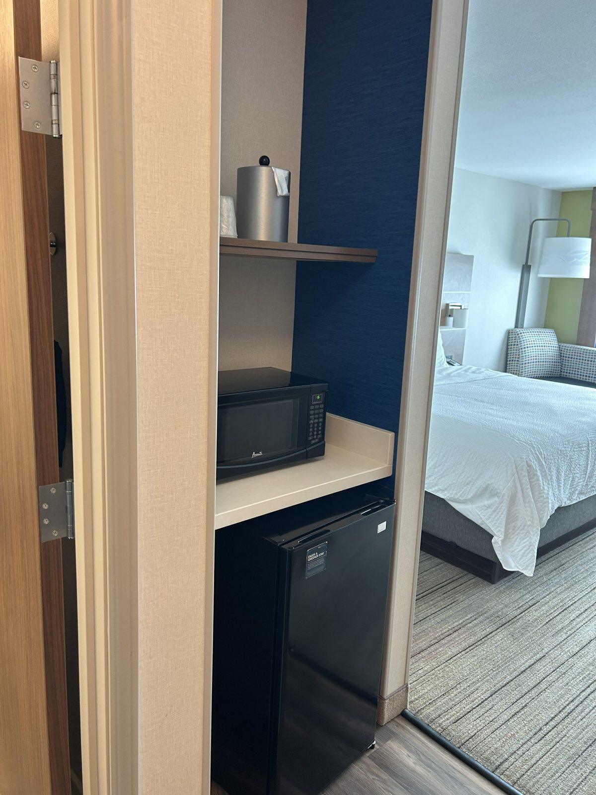 Holiday Inn Express & Suites Las Vegas - E Tropicana by IHG