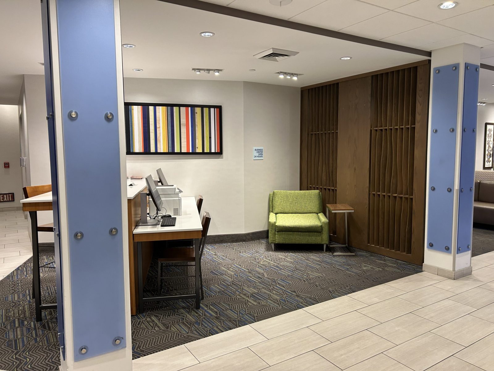 Holiday Inn Express & Suites Las Vegas - E Tropicana by IHG