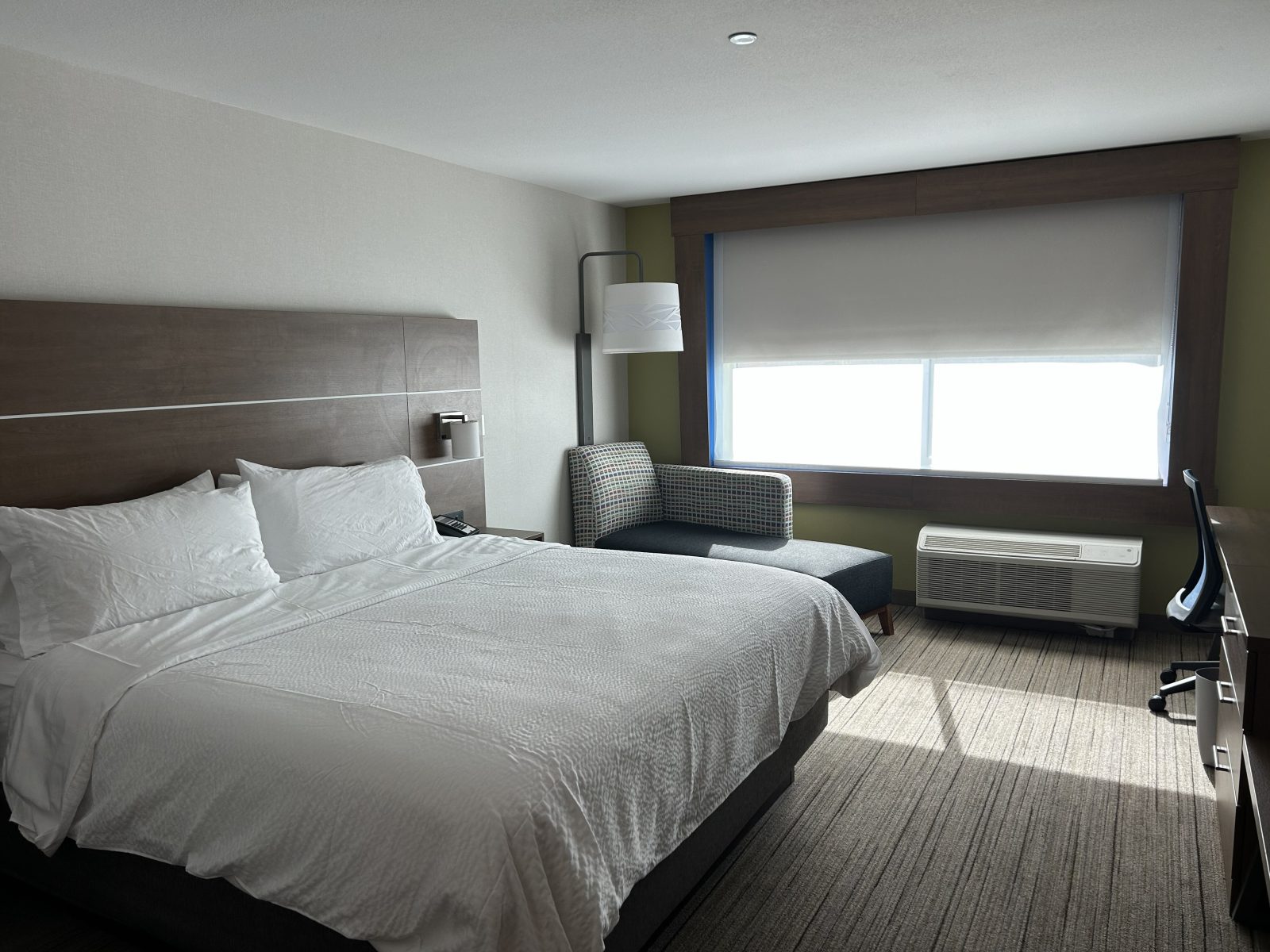Holiday Inn Express & Suites Las Vegas - E Tropicana by IHG