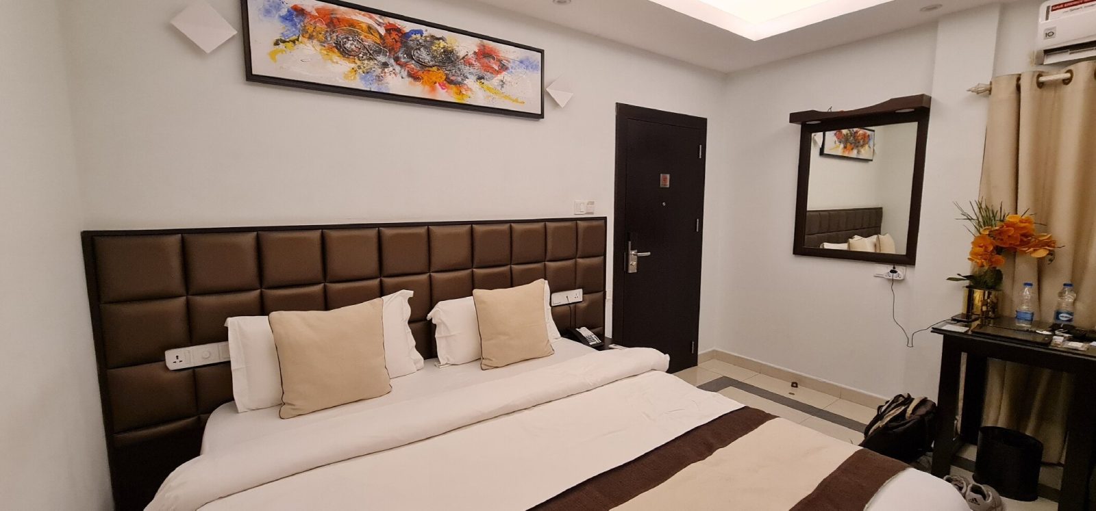 Viveka Hotel Colombo