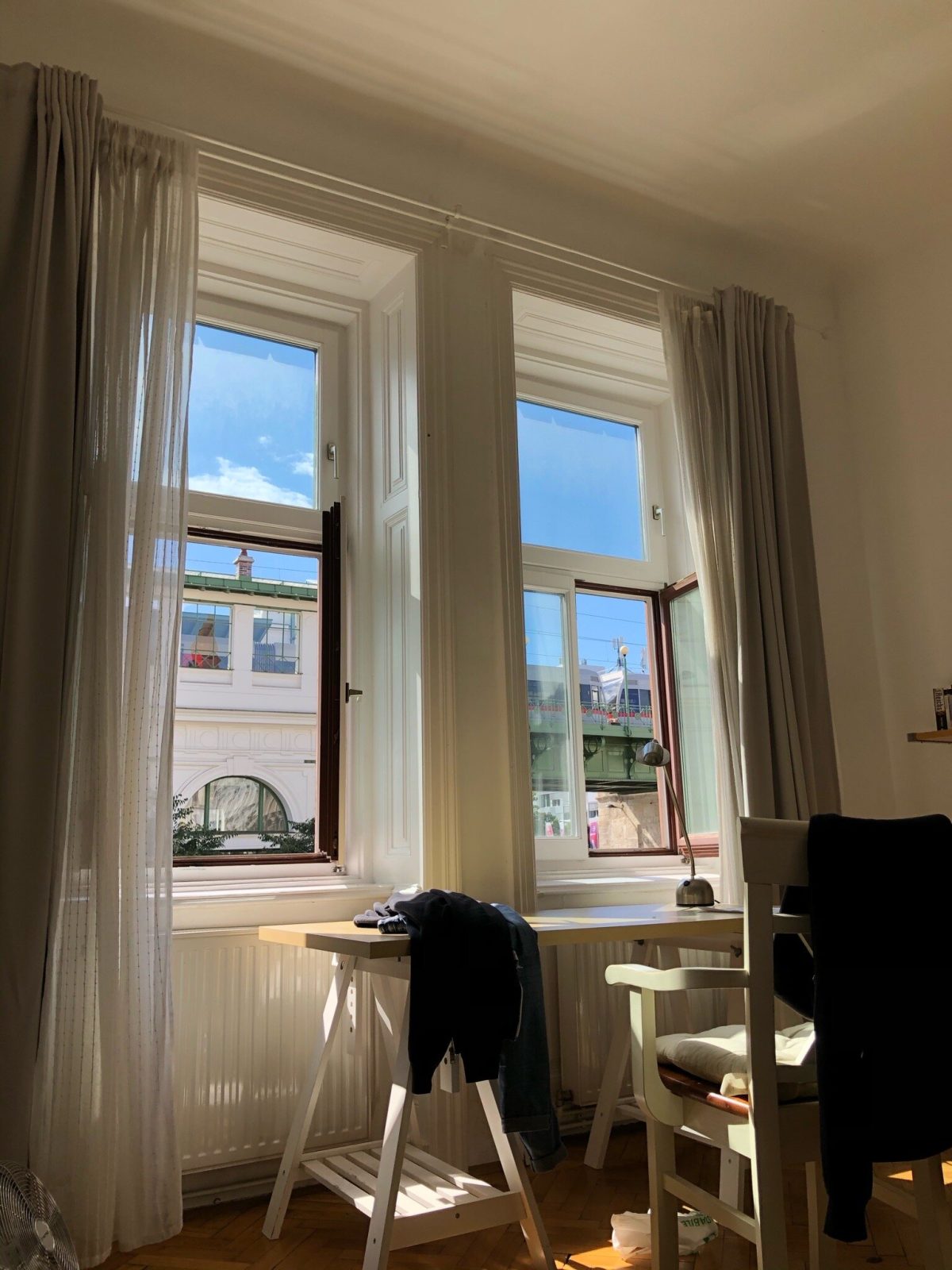 Vienna 1090