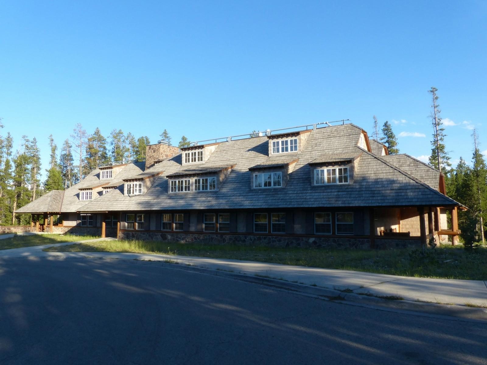 dunraven hotel yellowstone national park