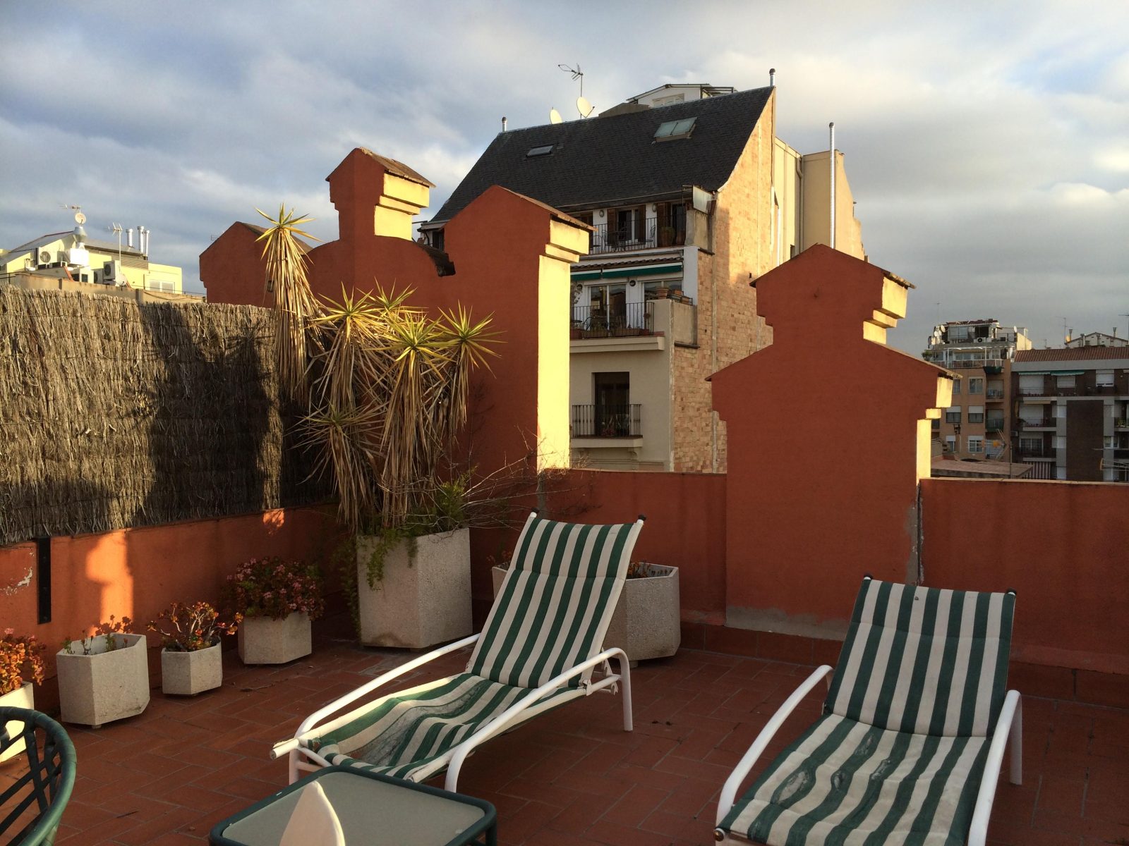 Apartaments Sant Jordi Girona 97