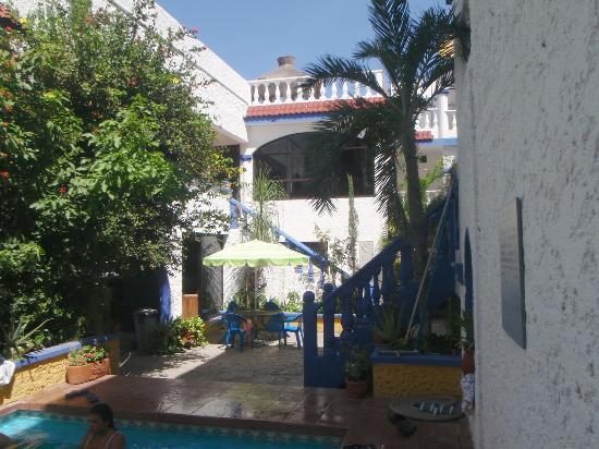 moms hotel playa del carmen