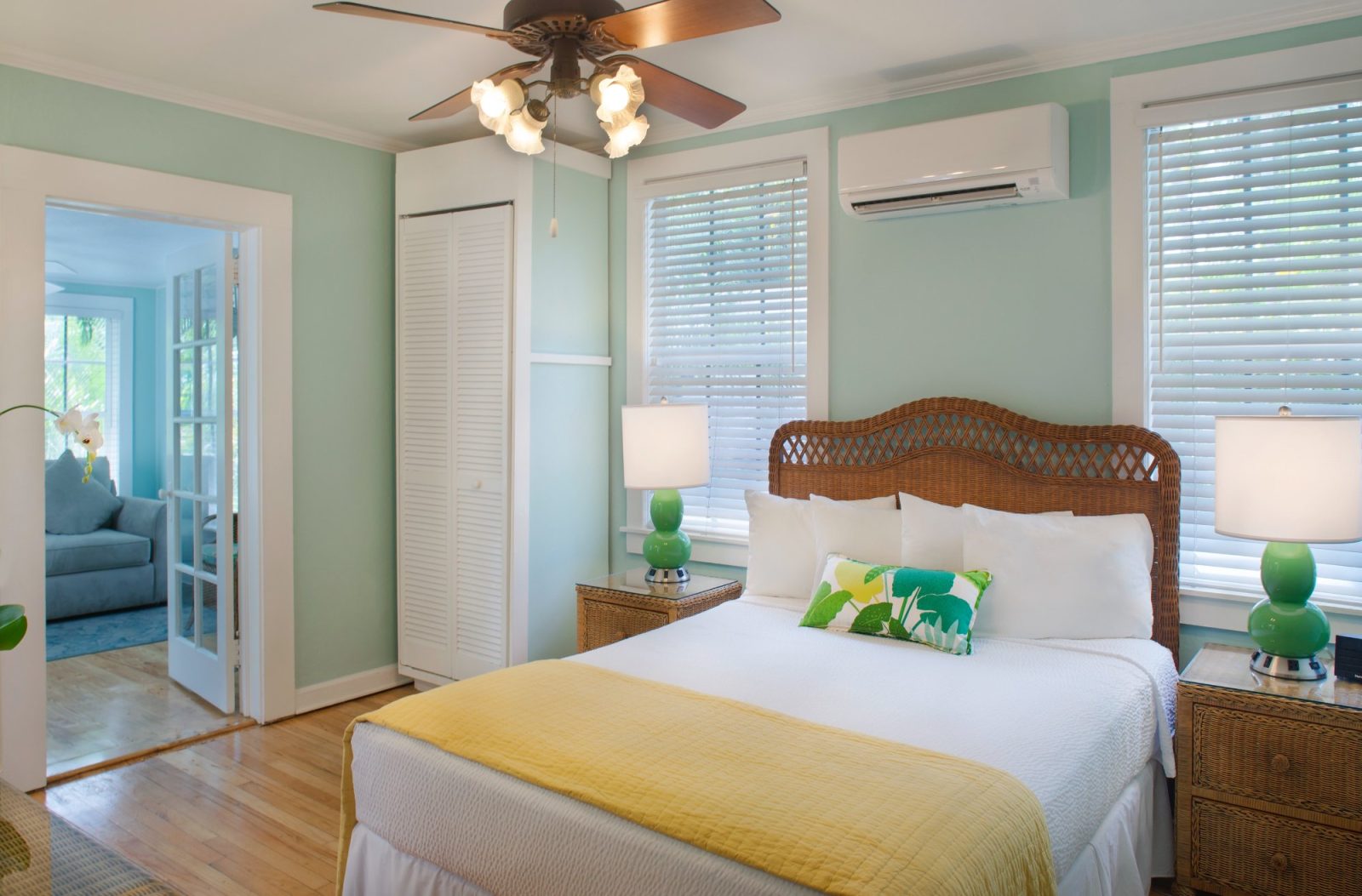 Westwinds Inn