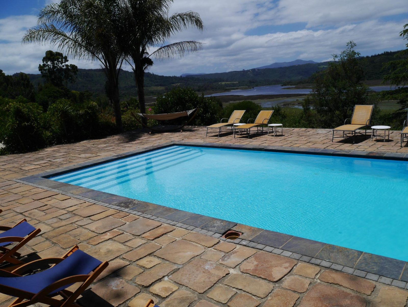 Knysna Riverside Lodge