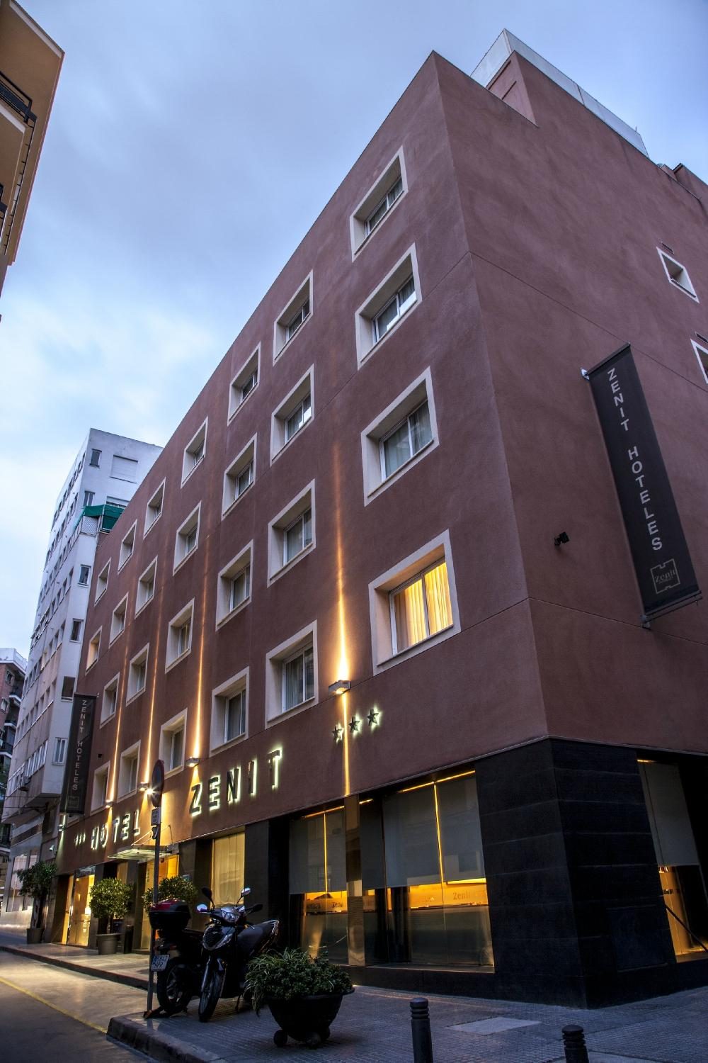 zenit malaga hotel