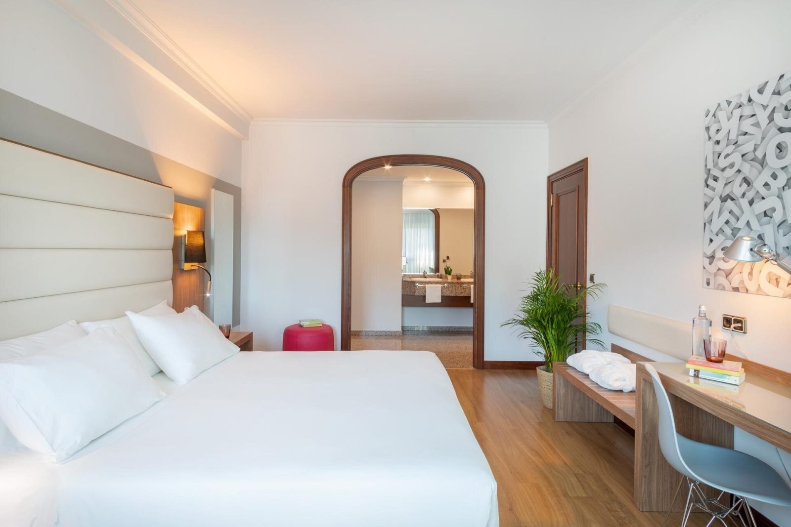 Hotel Santiago Plaza Affiliated by Melia