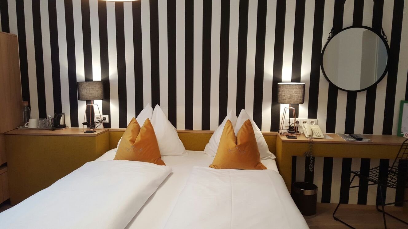 weisse taube hotel